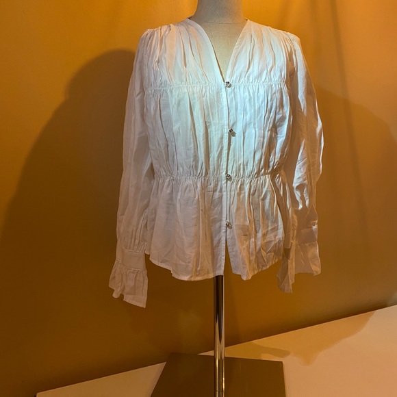 DAZY Tops - Elegant White Button-Up Women's Top peasant pirate renaissance sz Large women